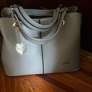 Elegant Gray Handbag